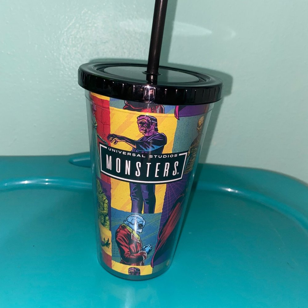 Universal Monsters Tumbler 16 oz